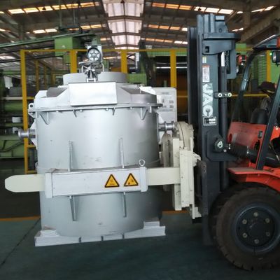 2000kg 容量 溶けたアルミニウム 移転用スプーン 滑らかな表面仕上げ