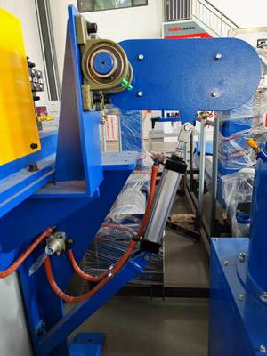 220Vロッド供給ユニット 1200mm X 800mm X 1500mm で生産ラインをアップグレード