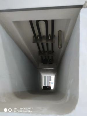 アルミニウムcasthouseで投げる鋼片のための電気暖房が付いている金属のとい。