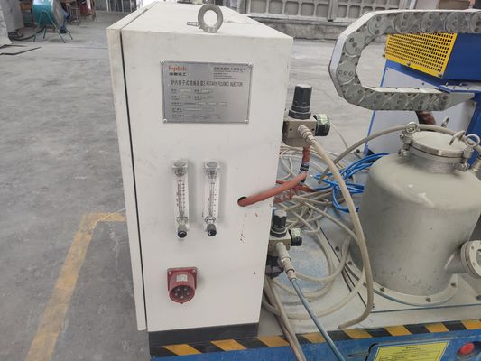 精製された流体粉末のための回転式脱ガス装置 噴霧量 0-350 G/min 純重量 600kg 粒子の大きさ ≤5mm 競争力