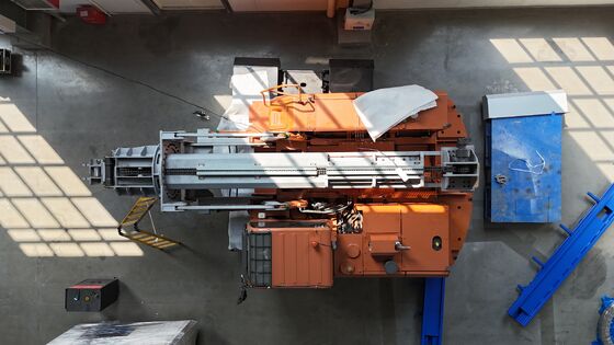 全電動駆動線とハイスピードオーブンの清掃を備えた移動式スラグ除去装置