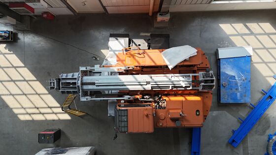 全電動駆動線とハイスピードオーブンの清掃を備えた移動式スラグ除去装置