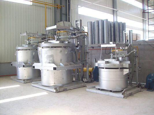 空気シリンダーリフティングパワー・プードル・プレヒーター 500~1200°Cの温度範囲でLNGエネルギー供給